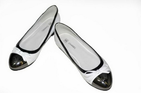 CHANEL Shallow mouth flat shoes Women--057